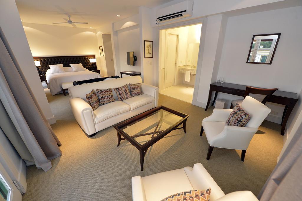 Real Hotel Lujan Kültér fotó