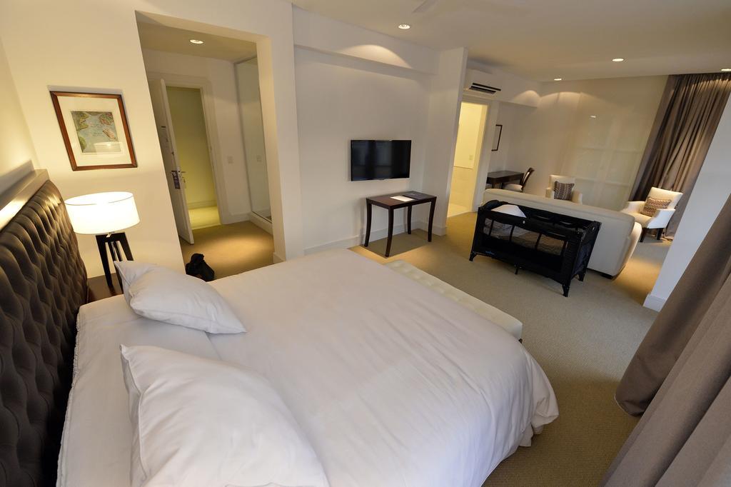 Real Hotel Lujan Kültér fotó