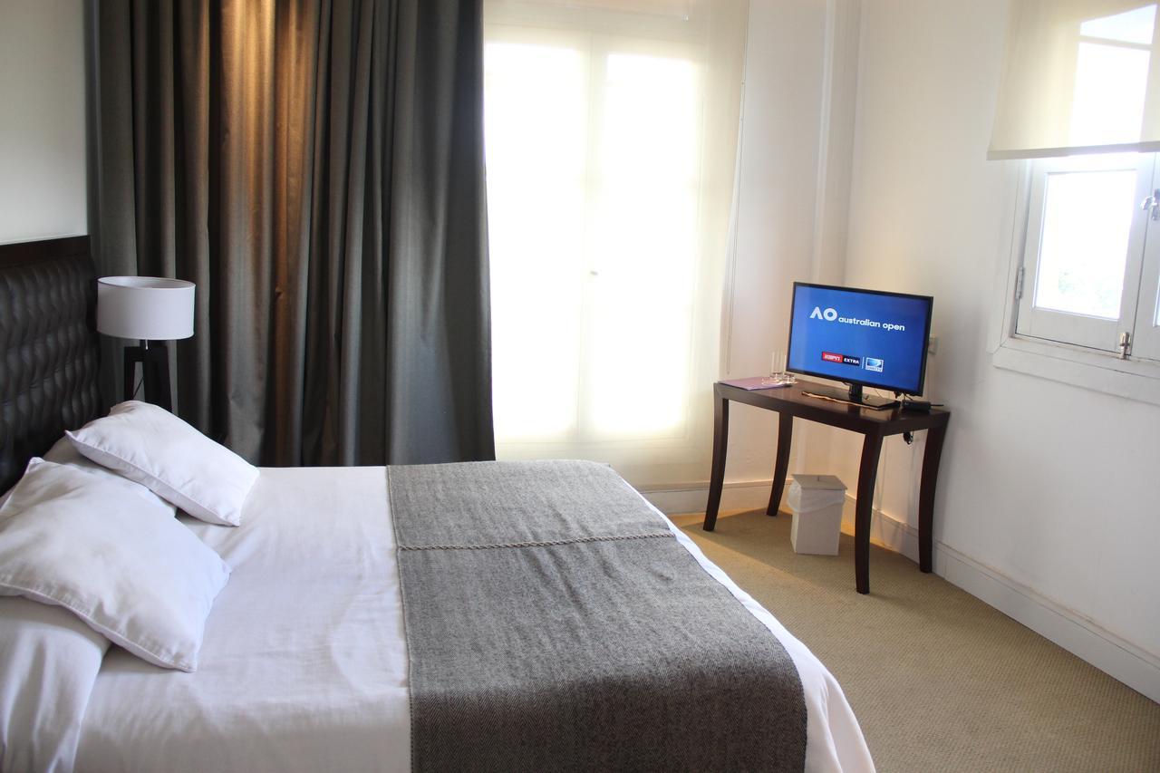 Real Hotel Lujan Kültér fotó