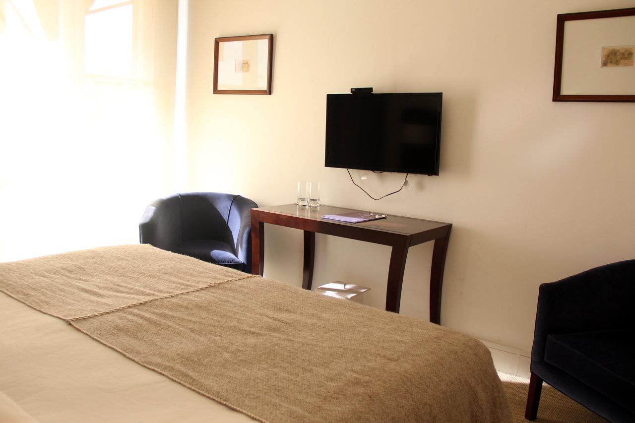 Real Hotel Lujan Kültér fotó
