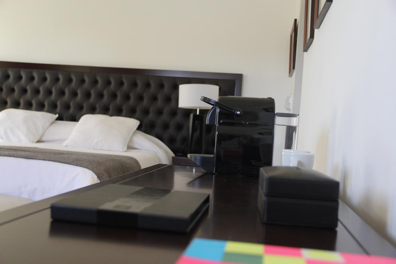 Real Hotel Lujan Kültér fotó