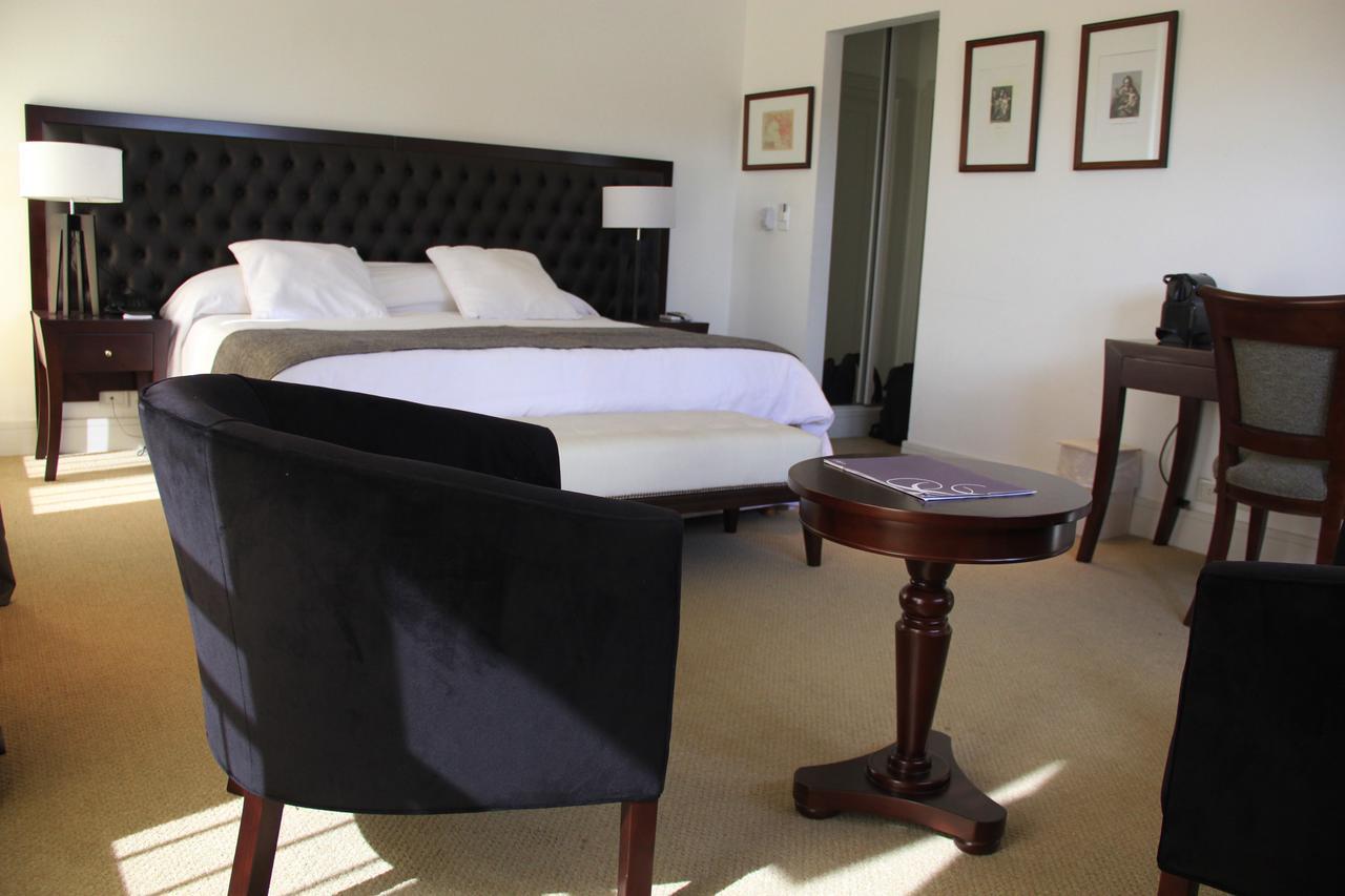 Real Hotel Lujan Kültér fotó